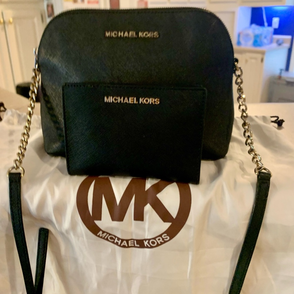 MICHAEL KORS BLACK CROSSBODY BAG & WALLET LIKE NEW